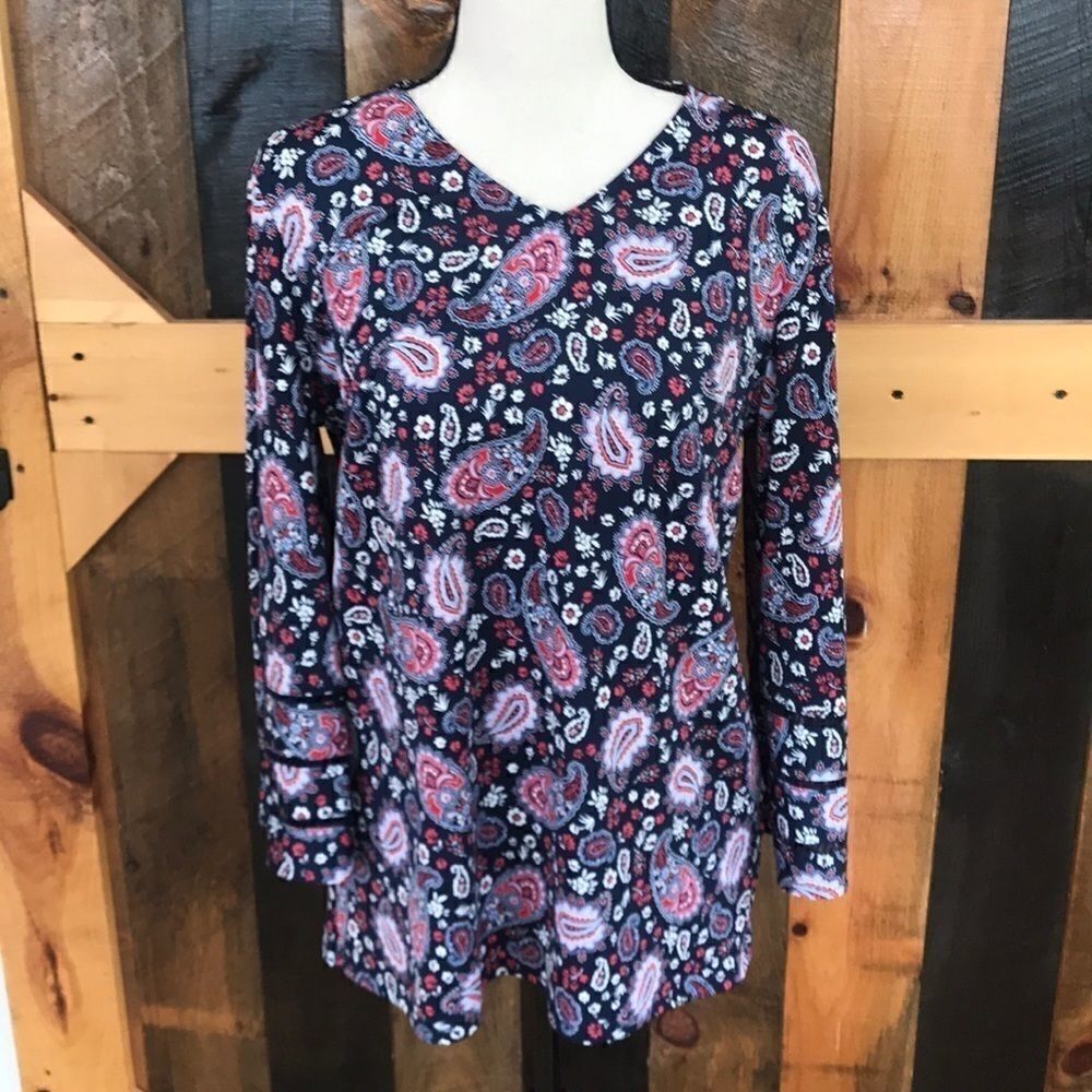 Roz and Ali paisley tunic top with bell sleeves